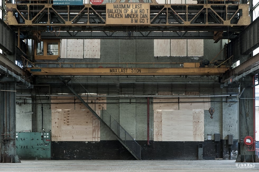 train shed hangar nmbs