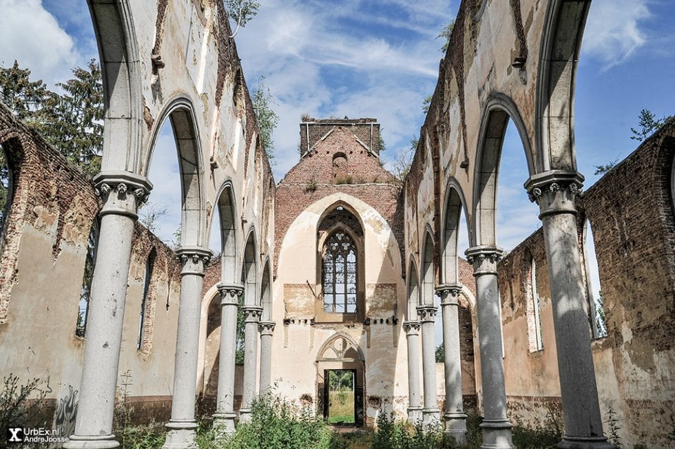 Eglise de Ombret