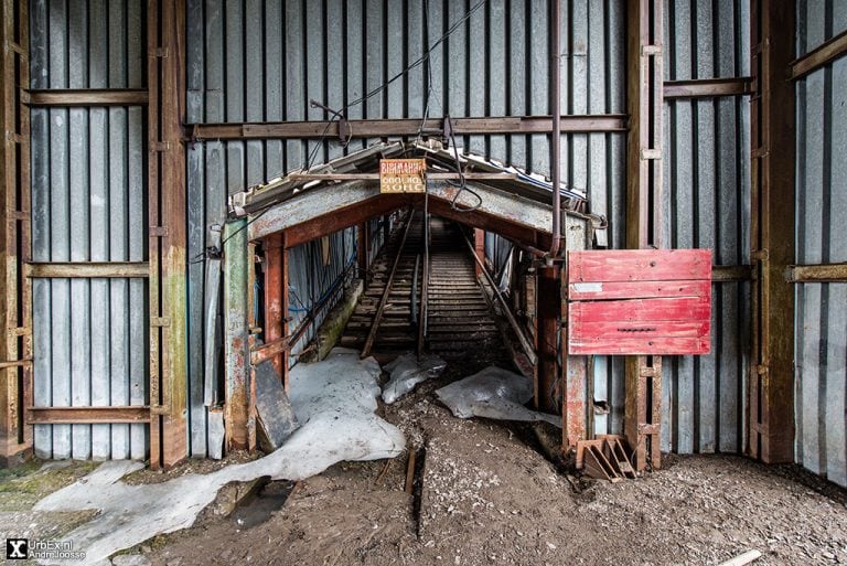 Pyramiden coal mine