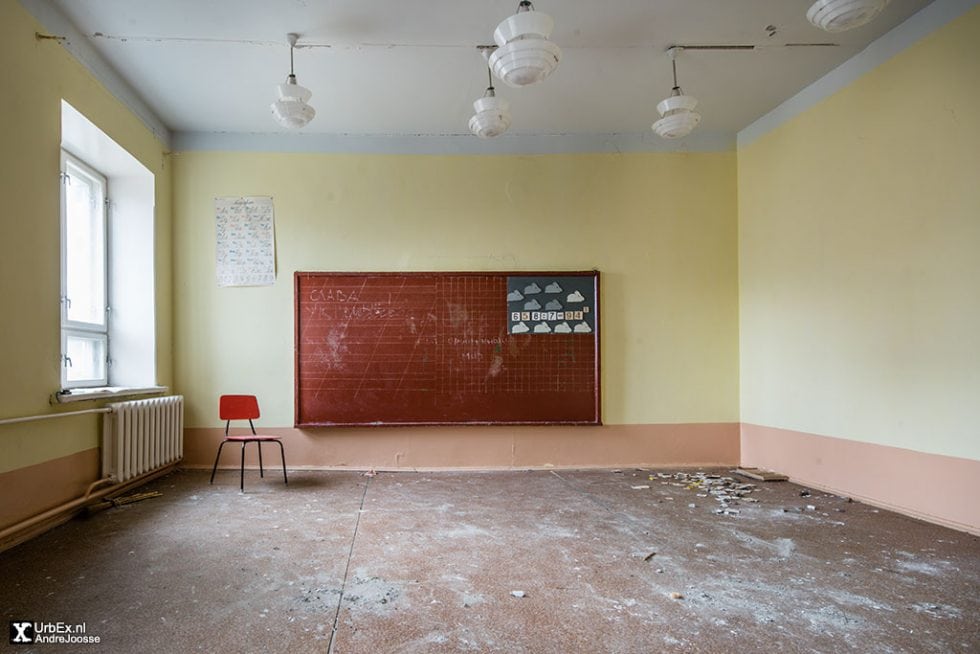 Pyramiden School